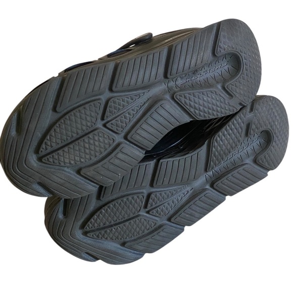 SKECHERS MAX CUSHIONING PLATFORM Faux Fur Lined Foamies Mules Size 10 Gothic - Picture 5 of 15